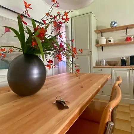Апартаменты The Olive Tree Vacation In *